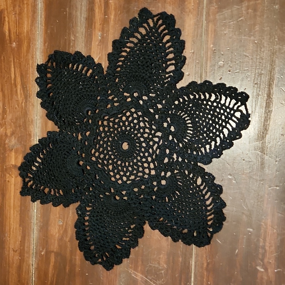 Homemade Tatted Doilies - Picture 3 of 6